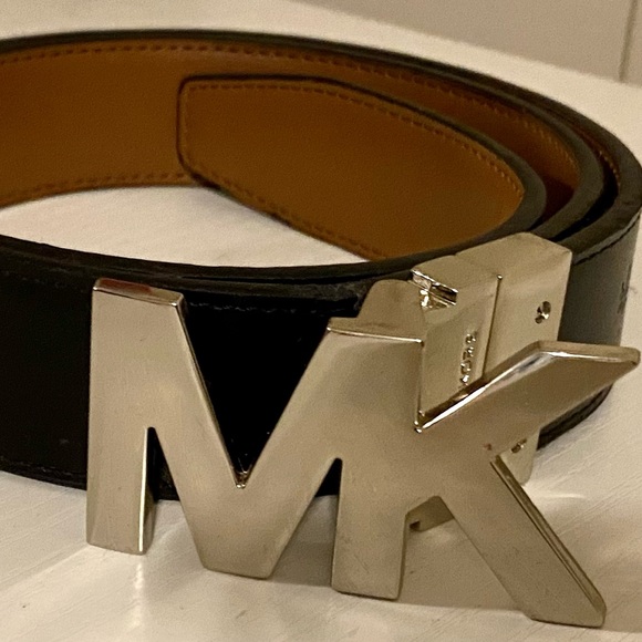 Micheal Kors Reversible Belt